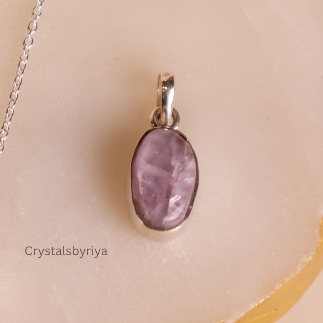 Kunzite Silver Pendant — image 3
